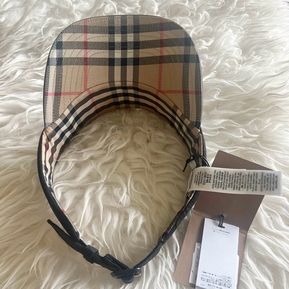Burberry Heritage Monogram Motif Iconic Check Pattern Black Visor Hat*NWT - Picture 10 of 10